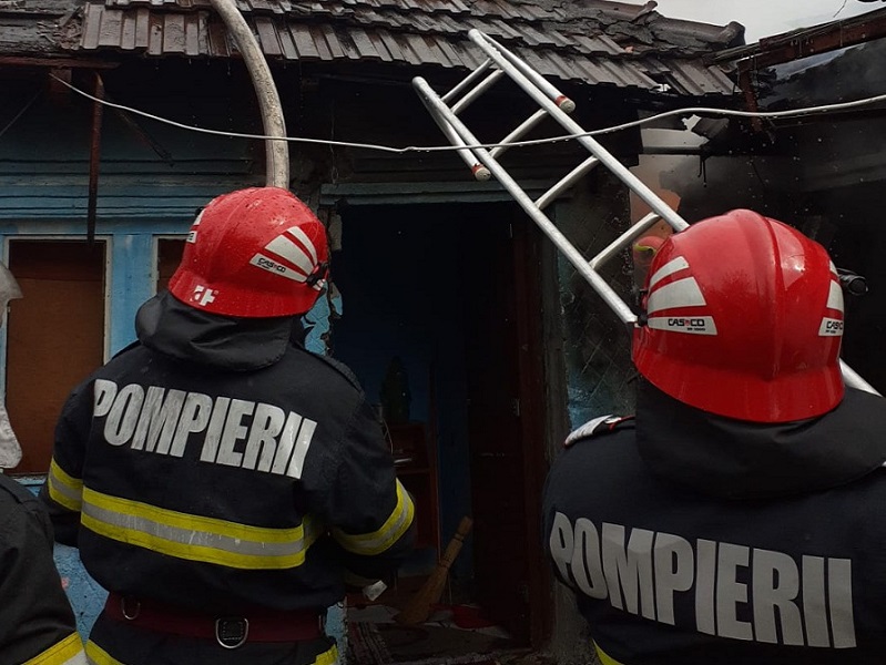 Pompierii militari din cadrul Inspectoratului pentru Situații de Urgență „Dobrogea“ al județului Constanța au executat 132 misiuni în acest weekend