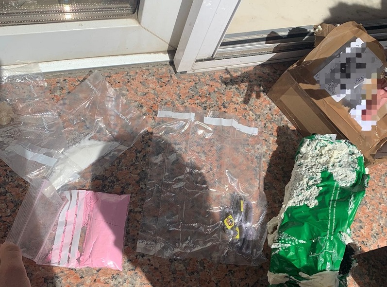 Trei străini au comandat droguri din Spania pentru a fi vândute la festivalul Sunwaves / Bărbații au fost arestați de polițiștii constănțeni