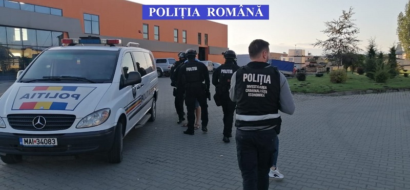Operatorii economici de pe litoral, vizitați de polițiștii din cadrul Serviciului de Investigare a Criminalității Economice