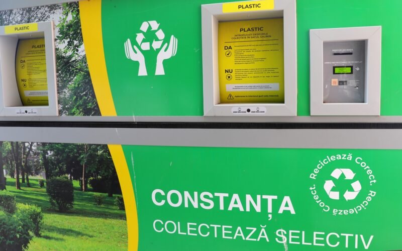 Primăria Constanţa: 14 insule ecologice digitalizate pentru colectarea separată a deșeurilor sunt deja funcționale în oraș