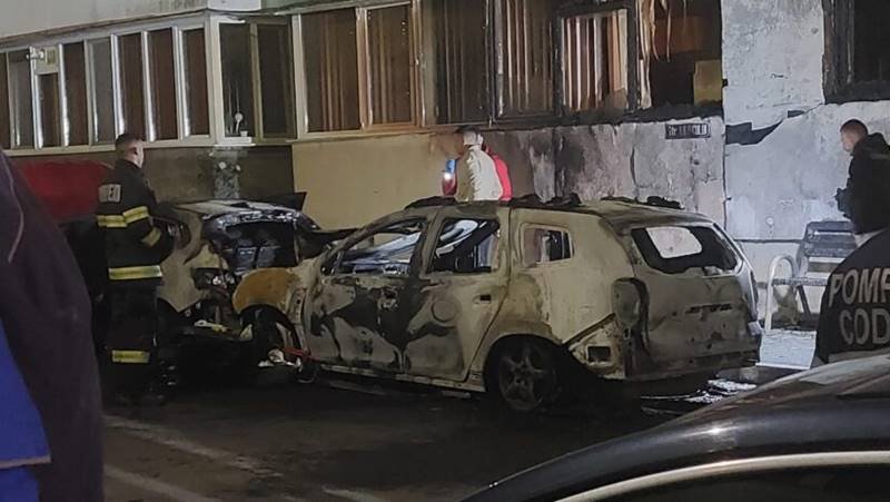 Bărbatul care a incendiat mai multe mașini în Brașov a fost prins la Mangalia