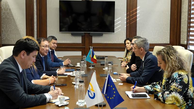 Ambasadorul Republicii Kazahstan, vizită în portul Constanța pentru a identifica noi căi de colaborare