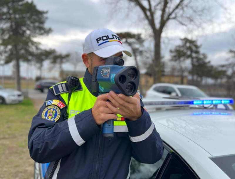 Acțiune cu radare a polițiștilor din Mangalia: 35 de șoferi amendați pentru nerespectarea regimului legal de viteză