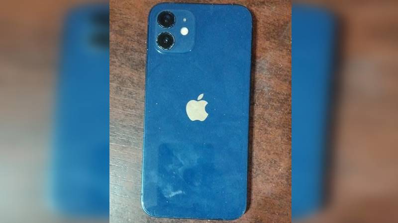 CONSTANȚA. Telefon furat din autobuz, recuperat de jandarmi: hoțul le-a spus oamenilor legii că urma să-l vândă pentru că nu cunoștea proprietarul