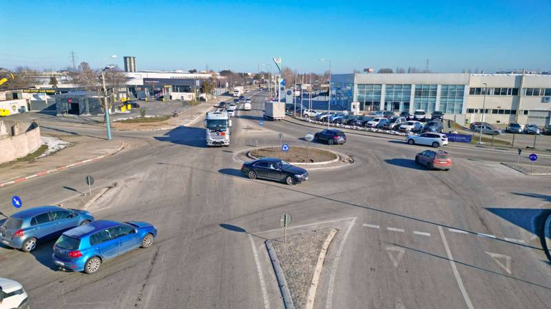 ATENȚIE, ȘOFERI! Se reduce viteza de deplasare a autovehiculelor pe două bulevarde din municipiul Constanța