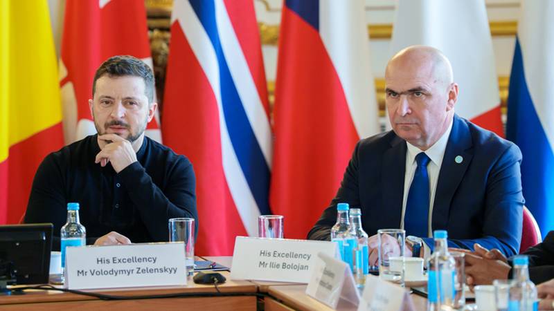 Summit al liderilor europeni la Londra pe tema războiului din Ucraina. Ilie Bolojan a stat lângă Volodimir Zelenski