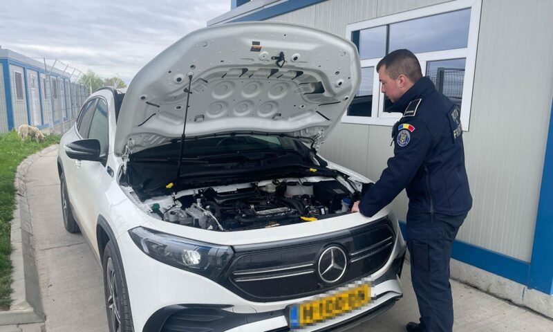 Autoturism de lux căutat de autoritățile din Olanda, descoperit de poliţiştii de frontieră de la Isaccea