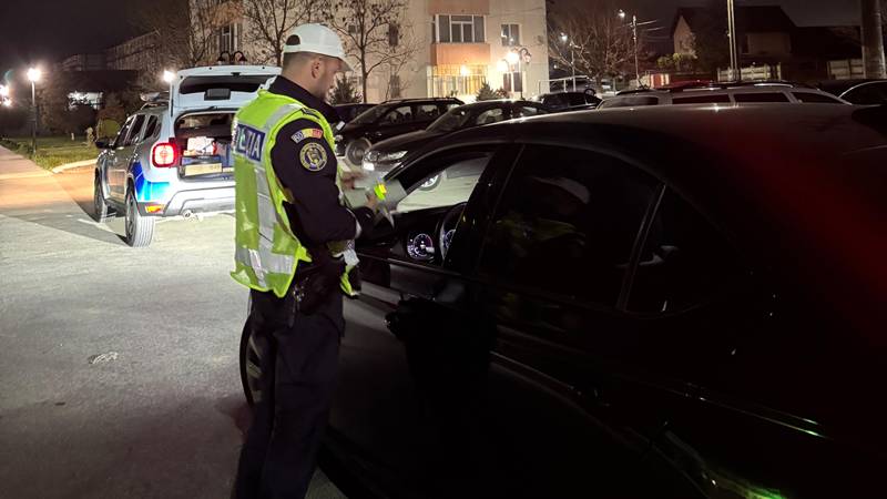 Acțiune a polițiștilor în județul Constanța pentru un trafic rutier în siguranță: peste 700 de șoferi au fost testați cu aparatul etilotest