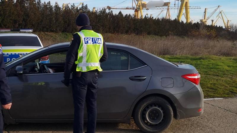 Acțiunea Blocada în municipiul Mangalia: au fost legitimate 98 de persoane și verificate 81 de vehicule