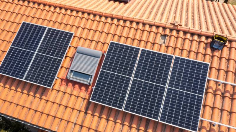 AFM a aprobat peste 10.000 de noi dosare în Programul Casa Verde Fotovoltaice. Pot fi instalate inclusiv sisteme de stocare a energiei