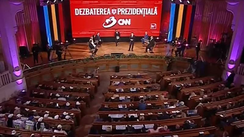 Ultima dezbatere prezidențială, dominată de lupta Nicușor Dan – Crin Antonescu. Cum ar ieși candidații dintr-o situație economică dificilă și ce articole de Constituție ar modifica