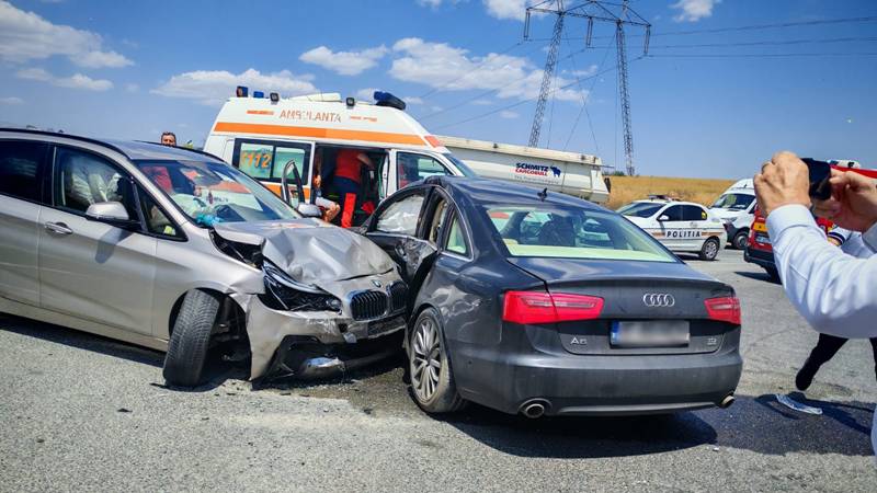 (FOTO) Accident grav în Sibioara: un bărbat este resuscitat la fața locului