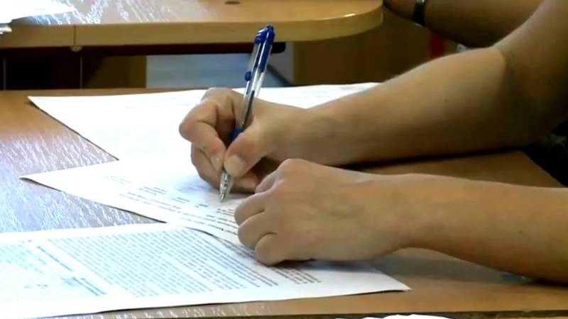 (FOTO) EVALUAREA NAȚIONALĂ 2025. Ce subiecte au avut de rezolvat elevii la proba de Limba și literatura română