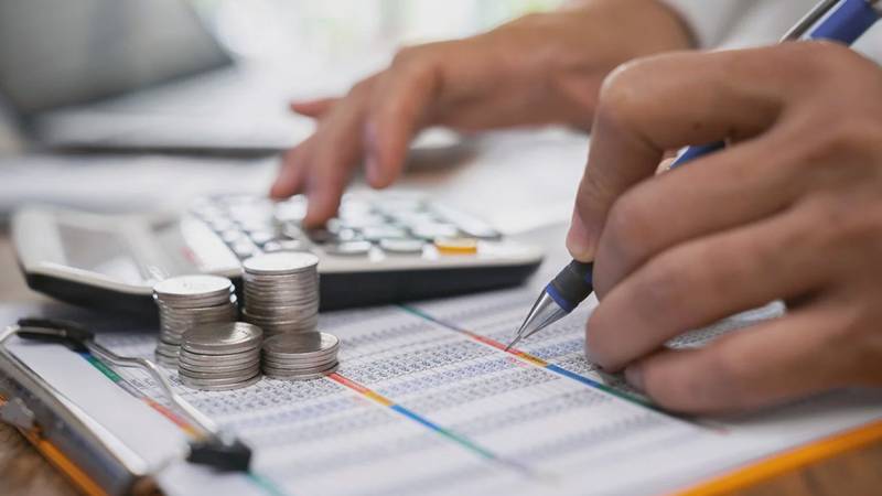 FMI propune României o reformă fiscală amplă pentru reducerea deficitului: majorarea TVA și reducerea sau eliminarea contribuției pe Sănătate, printre măsuri