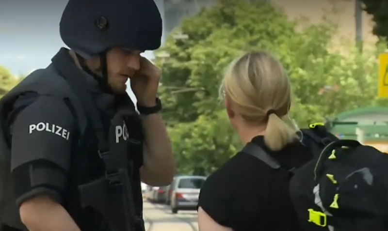 NEWS ALERT. Doi români, printre persoanele rănite în atacul de la școala din Austria. De ce ar fi ucis copii și profesori