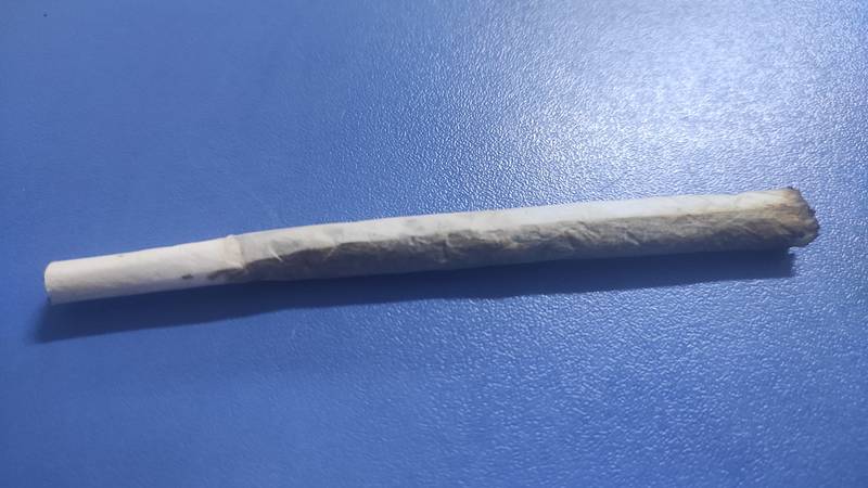 CONSTANȚA. Cinci tineri prinși de jandarmi cu droguri asupra lor, în apropierea unei săli de jocuri de noroc