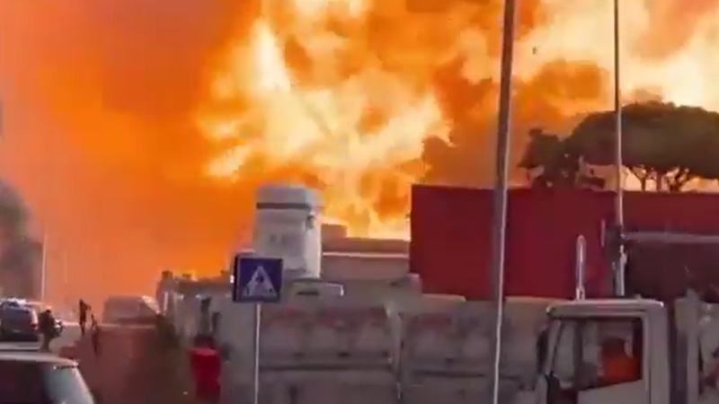 (VIDEO) „Părea iadul”. Explozie puternică la o benzinărie din Roma: mai multe persoane au fost rănite