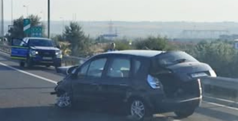 Accident pe Autostrada A4, la intrare în Ovidiu: două persoane au ajuns la spital, traficul a fost restricționat