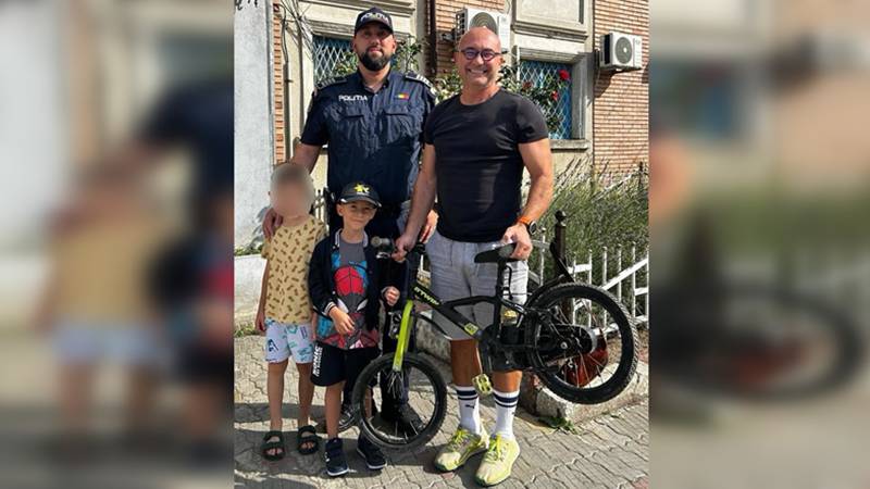 Bucurie imensă pe chipul unui băiețel din Năvodari. Un polițist aflat în timpul liber i-a recuperat bicicleta furată: „Daniel a fost eroul din povestea lui Andrei”