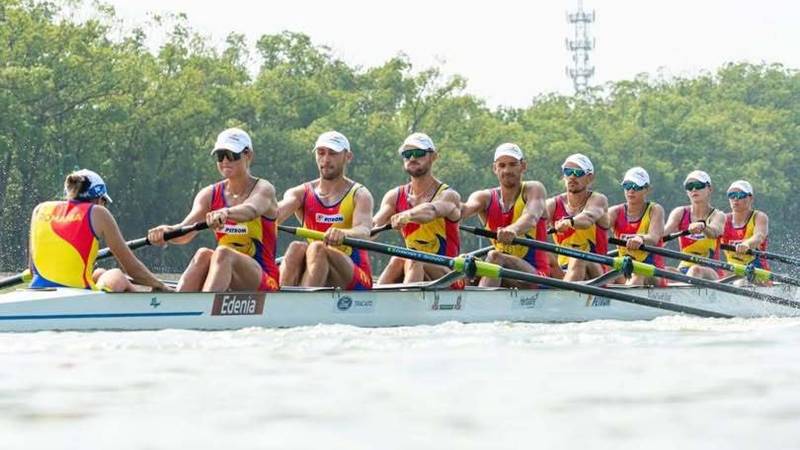 România scrie istorie la Campionatul Mondial de Canotaj! Prima medalie de aur pentru un echipaj de 8+1 mixt, obținută de tricolori