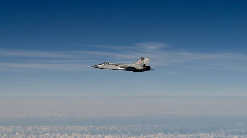 Moscova neagă că trei avioane MiG-31 rusești au încălcat spațiul aerian al Estoniei. Suedia publică imagini cu aparatele de zbor