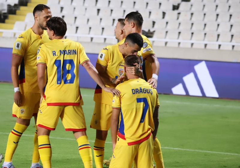 România, doar egal în Cipru după ce a condus cu 2-0. Șansele la Mondial, tot mai mici: suporterii au strigat Demisia, Lucescu: Parcă le-au îngheţat picioarele