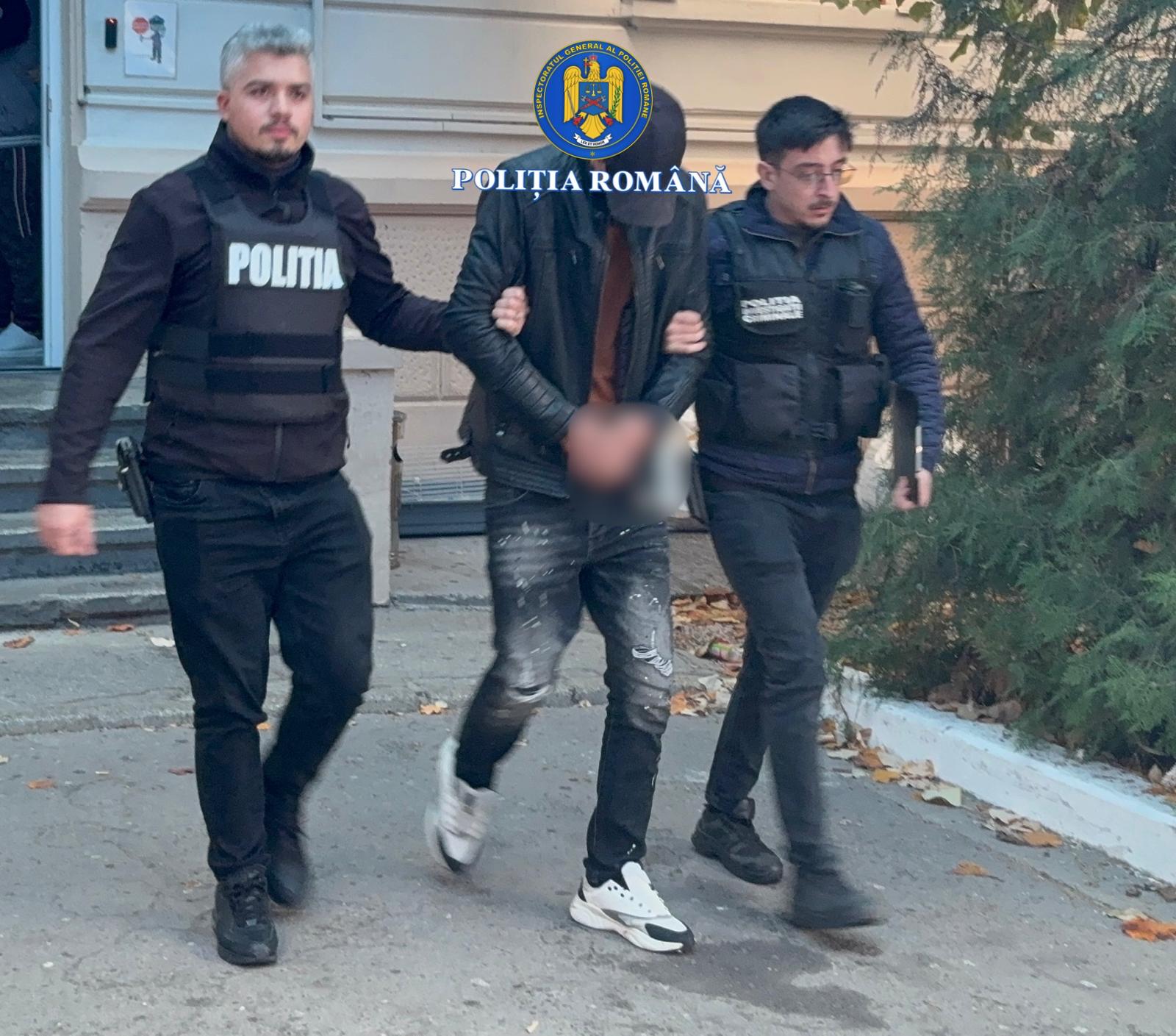 CONSTANȚA. Trei tineri reținuți după ce au agresat un agent de pază și au furat produse în valoare de 300 de lei dintr-un magazin