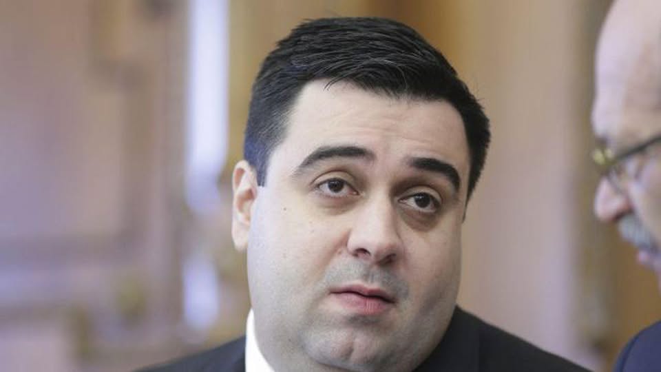 Percheziții DNA la fostul ministru al Transporturilor, Răzvan Cuc, într-un dosar de mită
