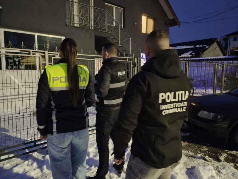 Descinderi masive în Constanța. Peste 30 de persoane vizate într-un dosar de înșelăciune și fals – prejudiciu de 1,7 milioane de lei