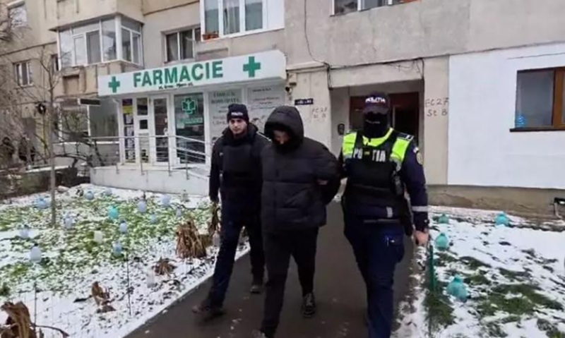 Crima care a șocat Constanța. Matei și-a ucis mama cu un cuțit și a stat o noapte lângă cadavru!