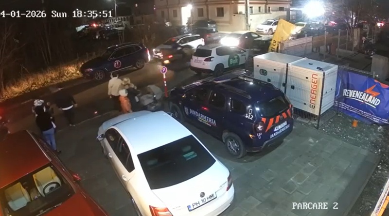 Bărbat reținut de jandarmi după ce a lovit o femeie cu un ATV, la Târgul de Crăciun din localitatea Lazu