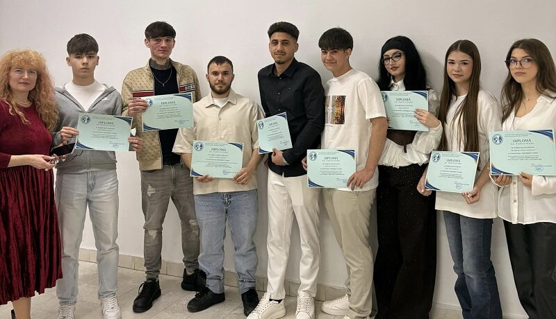 Elevii Liceului Economic „Virgil Madgearu” din Constanța, premiați la sesiunea de comunicări științifice „Noi și Economia”
