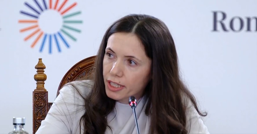 Mirabela Grădinaru: Tinerii nu au nevoie doar să li se spună nu ai voie. Fac un apel sincer, ca mamă. Fiţi atenţi la tăceri. Nu doar la cuvinte