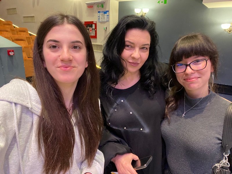 Elevele Rania Rossignoli și Nicoleta Franțuzu, premii importante la Olimpiada Națională de Limbi Romanice