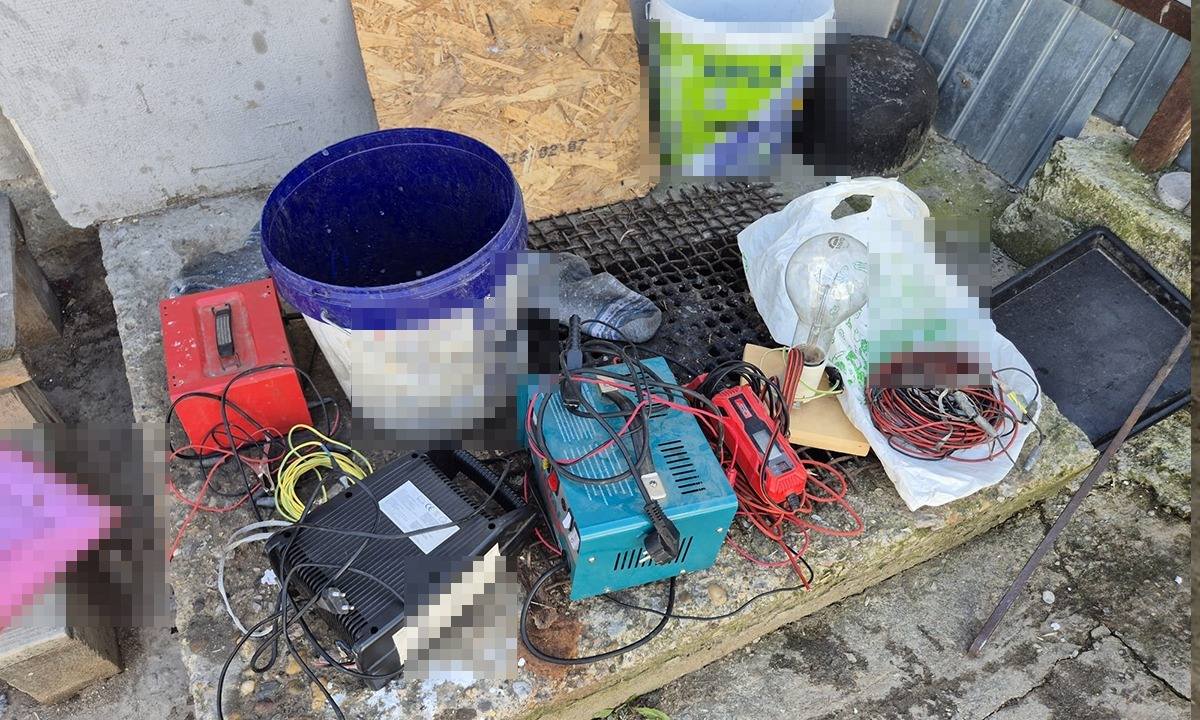 Rețele de braconaj destructurate în delta Dunării. Captură fără precedent de echipamente pentru pescuit electric