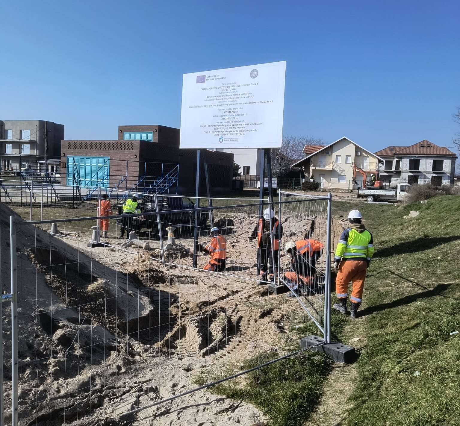 Lucrări ample pentru protejarea litoralului, în zona 2 Mai. Intervenții pentru combaterea eroziunii costiere