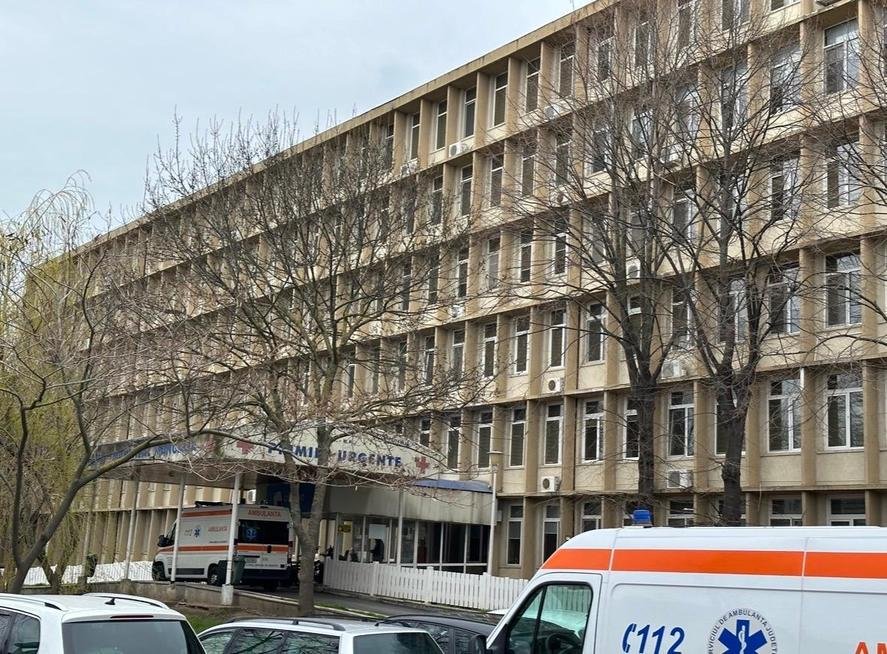 Criză la Spitalul din Mangalia: Secția de Pediatrie, suspendată din lipsă de medici. Copiii grav bolnavi sunt trimiși la Constanța