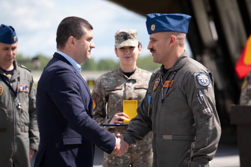 De ce nu a fost doborâtă drona care a lovit blocul din Galați? Răspunsul pilotului decorat de MApN