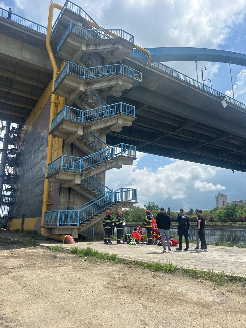 Tragedie la Medgidia. O femeie a murit după ce a căzut de pe pod