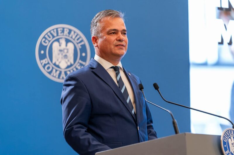 Adrian Veştea a definitivat Programul de guvernare – un document de 68 de pagini. Priorităţile – SAFE, PNRR, OCDE şi întărirea securităţii – DOCUMENT