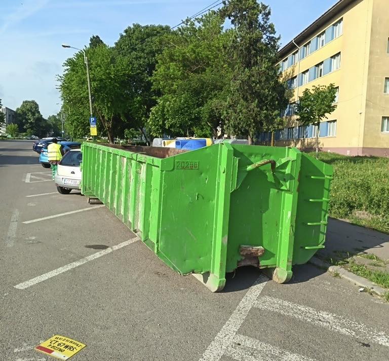 Scapă legal de obiectele voluminoase! Containerele verzi Polaris, amplasate în Poarta 6 din Constanța