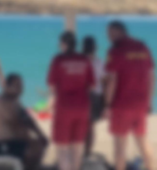 Salvamarii din Eforie au salvat un turist aflat în pericol de înec. Victima a ajuns la spital