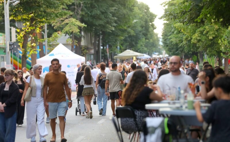Bulevardul Tomis va fi pietonal sâmbătă. Ce restricții de circulație se aplică în centrul Constanței
