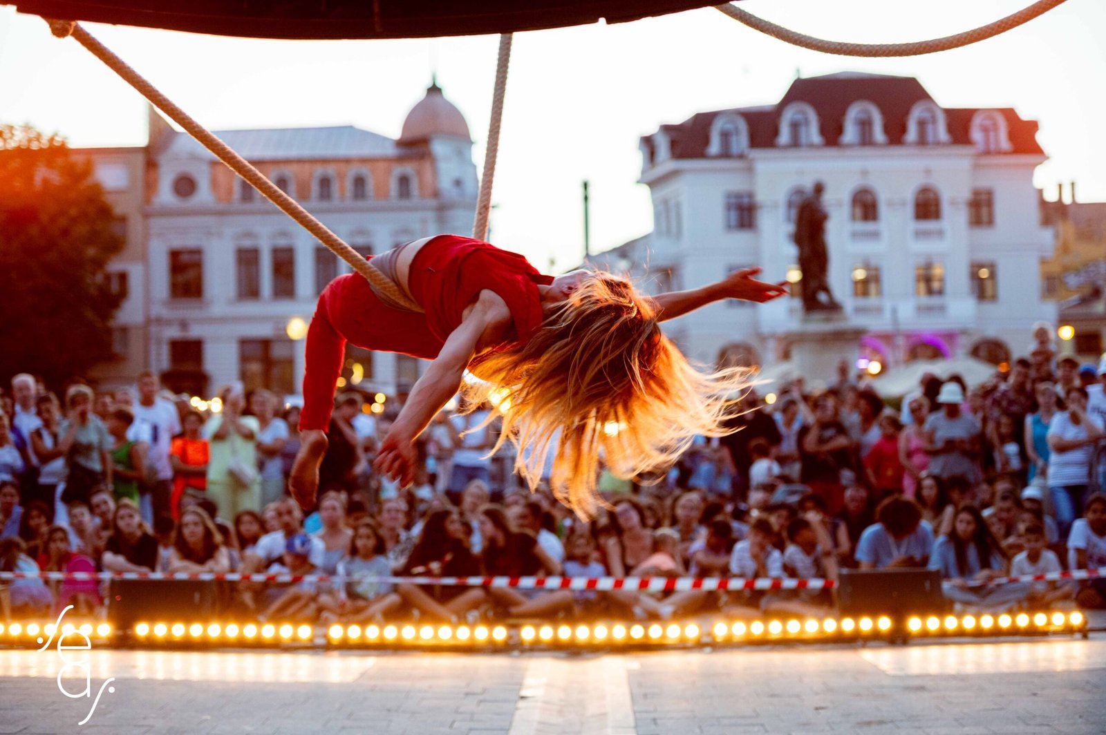 SEAS 2026 aduce spectacolul în stradă: Mamaia și Constanța devin scena verii pentru artiști, turiști și întreaga comunitate