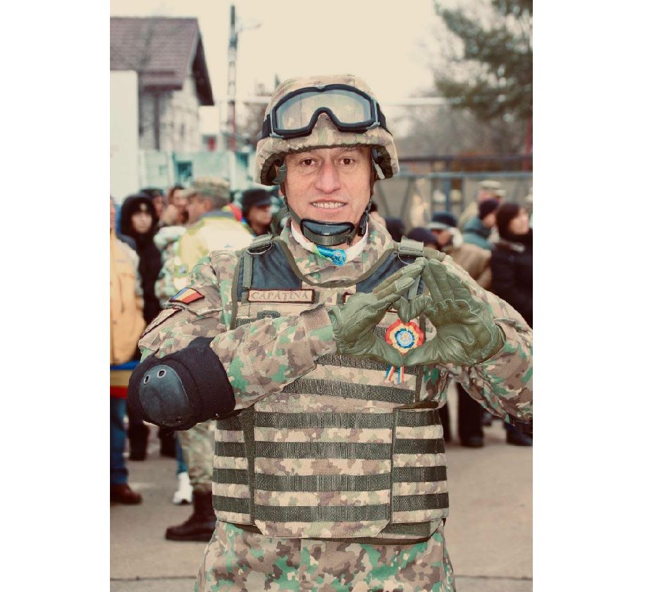 Militar român, erou pe litoral! A salvat o fetiță de 11 ani din valurile mării
