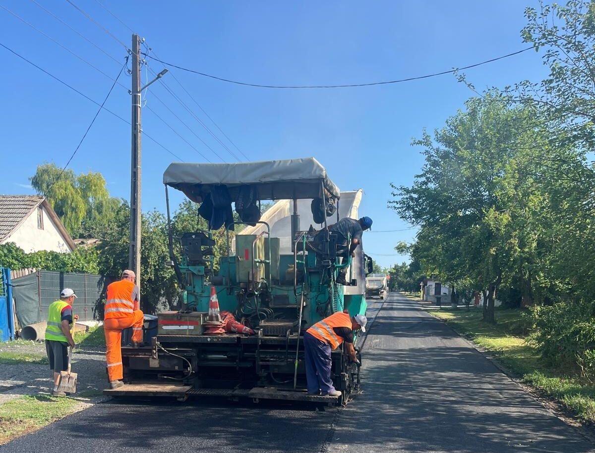 Condiții mai bune și sigure pe drumurile județene constănțene. Se modernizează aproape 18 kilometri de drum județean în Constanța