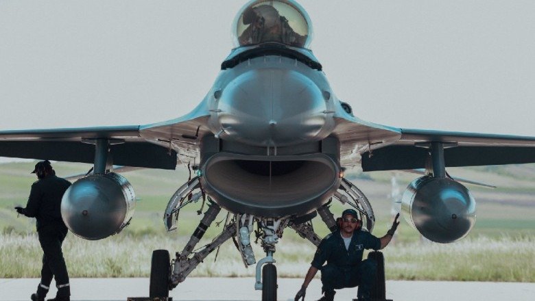 Noi întăriri NATO în România. Avioane F-18 și 180 de militari spanioli au ajuns la Baza 86 Borcea
