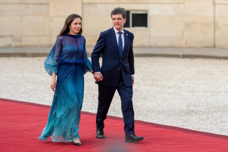 Nicușor Dan și Mirabela Grădinaru au participat la recepția de Ziua Franței. Președintele a postat imagini