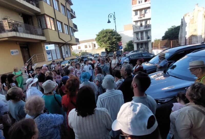 Aproape 100 de persoane au redescoperit istoria Constanței în cadrul turului ghidat organizat de MINAC