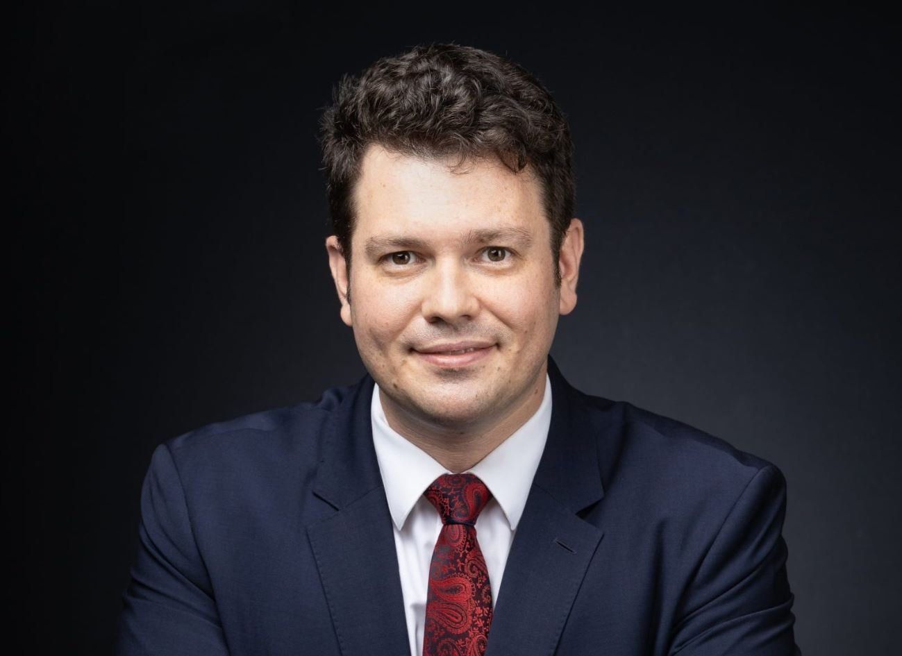 Cosmin Ghiță pleacă de la conducerea Nuclearelectrica. Demisia, anunțată în plină criză energetică